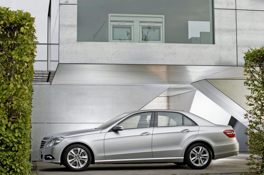  Mercedes-Benz E-Class 2010 года  (фото 112 из 128)